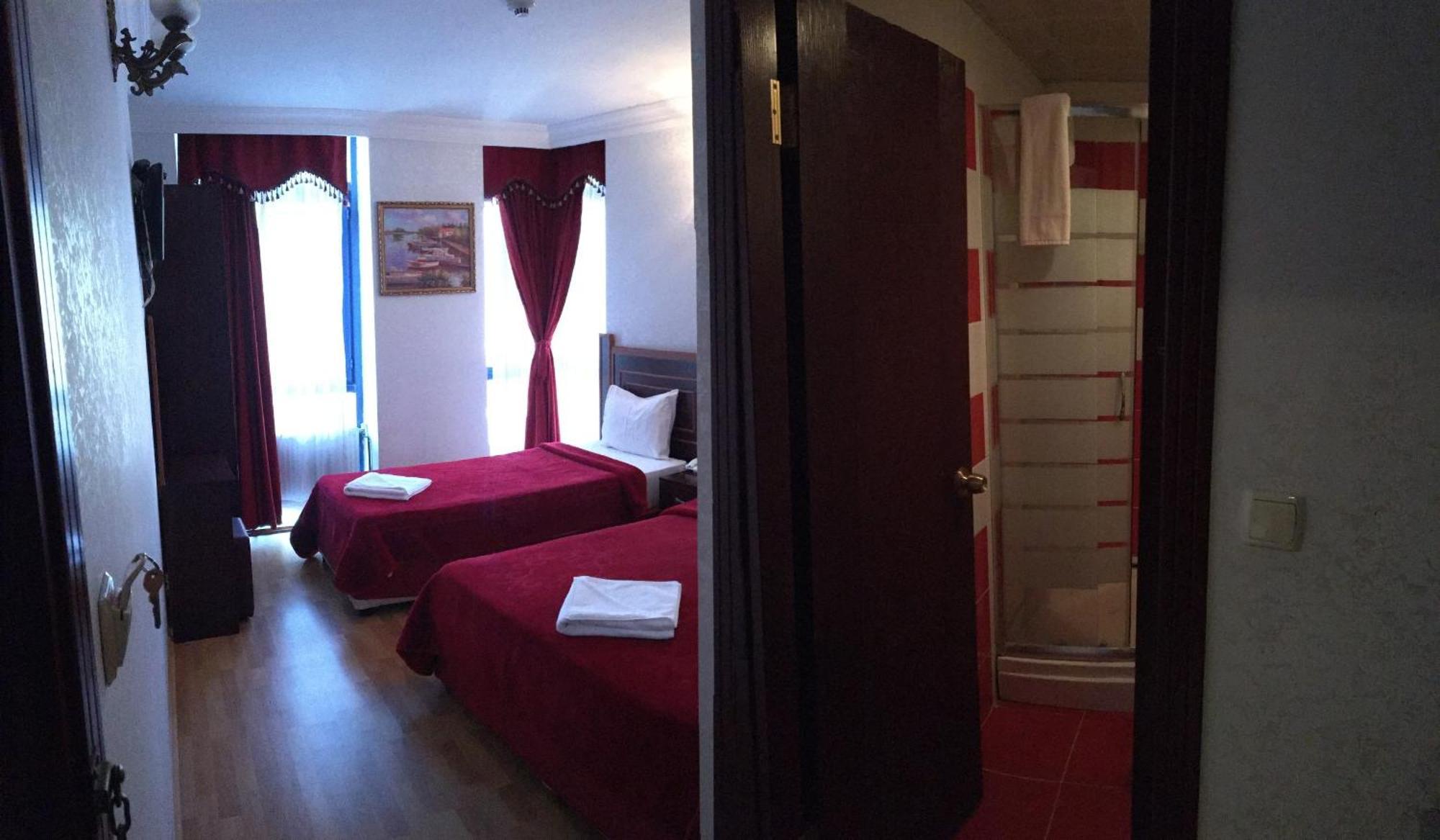 Red White Hotel Istambul Exterior foto