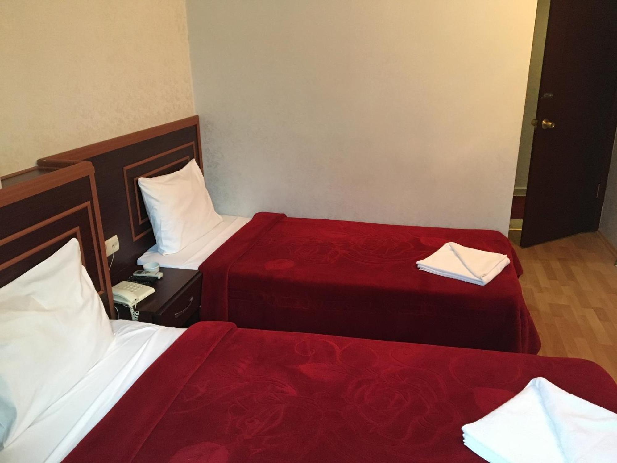 Red White Hotel Istambul Exterior foto